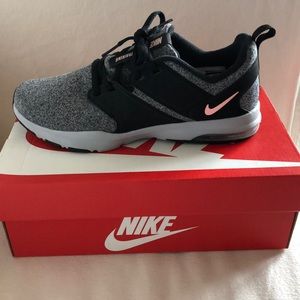 Women’s Nike Air Bella Training Shoes